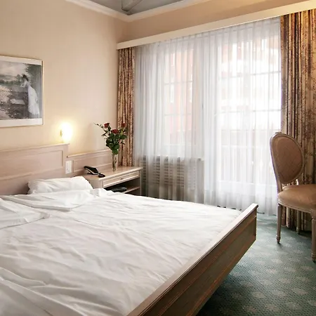 Wellnesshotel Schweizerhof 酒店 萨斯费