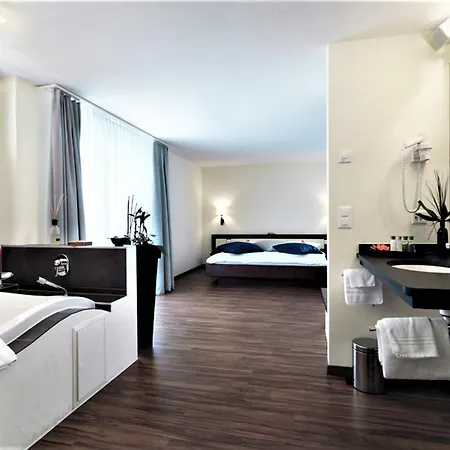 호텔 Wellnesshotel Schweizerhof