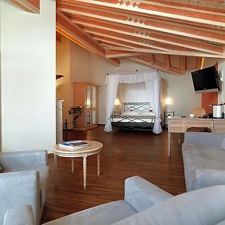 Hotel Wellnesshotel Schweizerhof 4*
