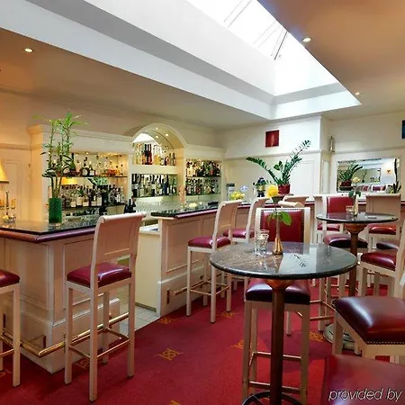 Wellnesshotel Schweizerhof 4* 萨斯费