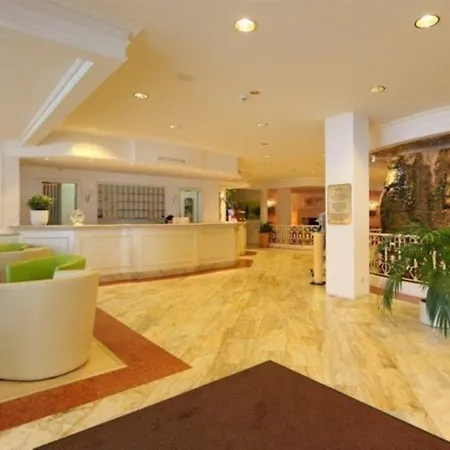 酒店 Wellnesshotel Schweizerhof 4*