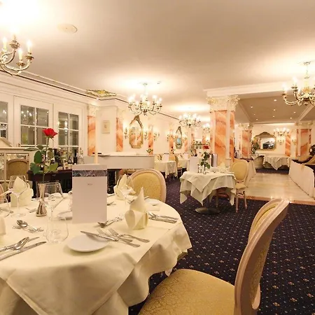 호텔 Wellnesshotel Schweizerhof Saas Fee