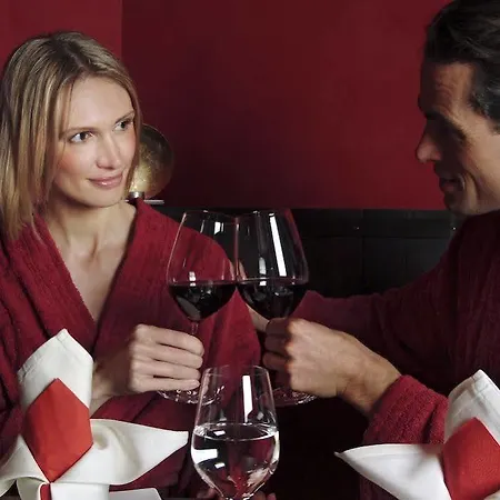 Hotel Wellnesshotel Schweizerhof 4*