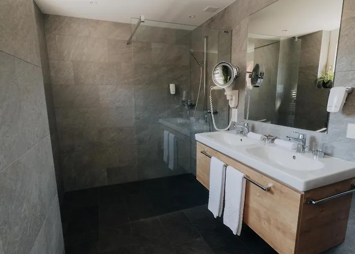 Hotel Wellnesshotel Schweizerhof Saas-Fee