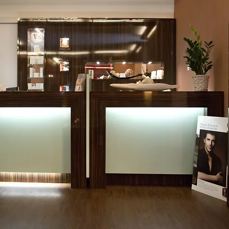 Wellnesshotel Schweizerhof ホテル